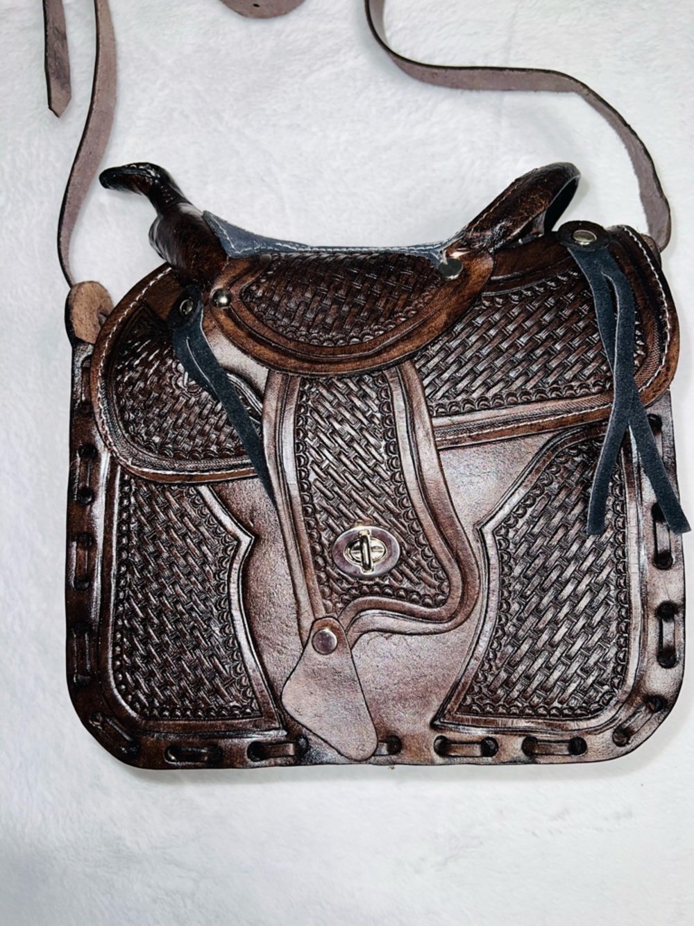 Hand Crafted Brown Woven Saddle-Style Shoulder Bag - Picture 13 of 15